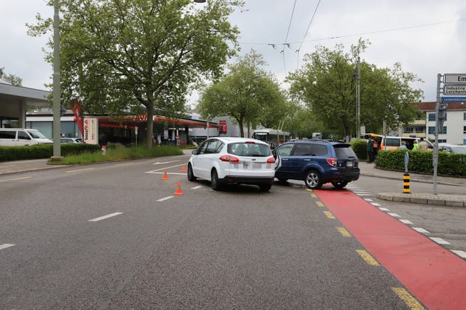 The two accident cars were badly damaged.